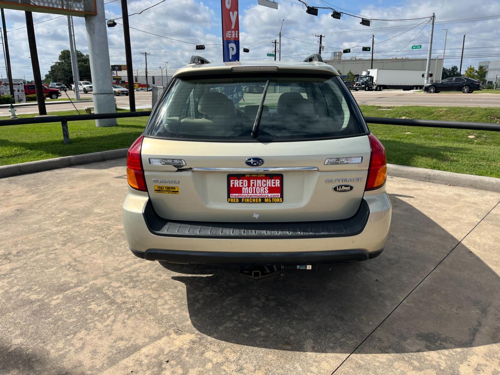 2005 GOLD /TAN Subaru Outback 3.0R L.L.Bean Edition Wagon (4S4BP86C354) with an 3.0L H6 DOHC 24V engine, 5-Speed Automatic Overdrive transmission, located at 14700 Tomball Parkway 249, Houston, TX, 77086, (281) 444-2200, 29.928619, -95.504074 - Photo #5